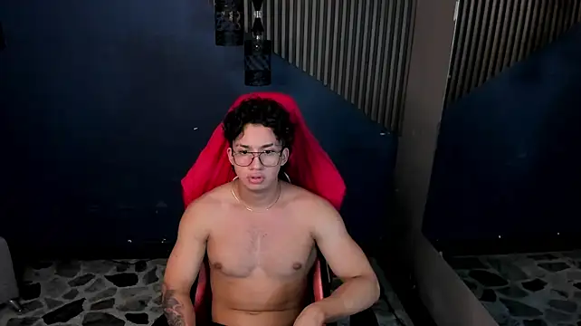 Axxel_Muscle Webcam Show