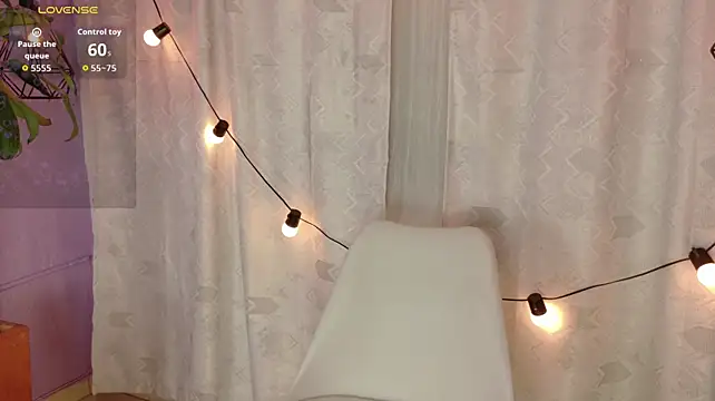 Lia_little18 现场XXX聊天