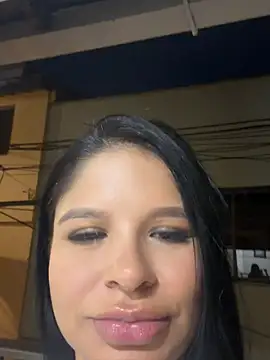 Elara_Luxe 现场XXX聊天