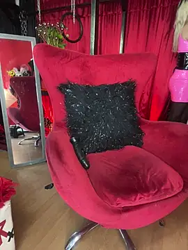 MistressAndre's Live XXX Chat