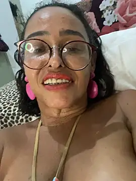 AMYBRASIL live XXX chat