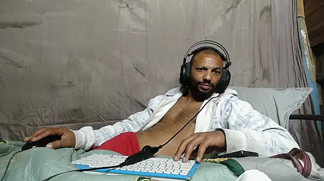Camodick XXX чат на живо