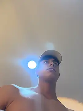Chat XXX Live Lander_Cruz