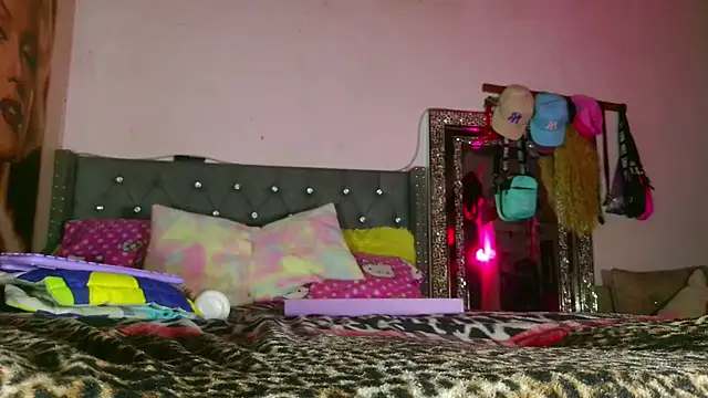 candy_aass লাইভ XXX চ্যাট