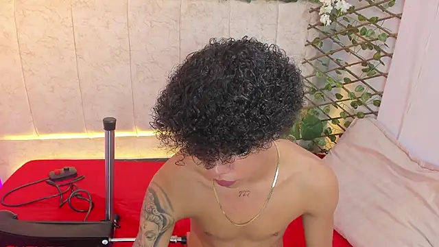 _taylor_black live XXX chat