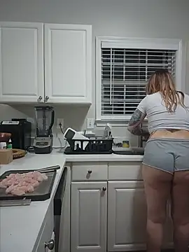 HollyTattoo's Webcam Show