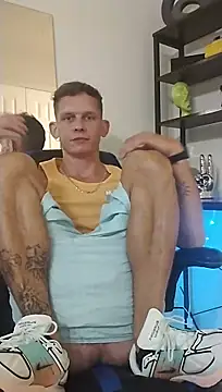 whoadiestreams Show Webcam