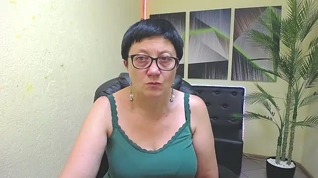 XXX chat uživo modela EmilyL0ve