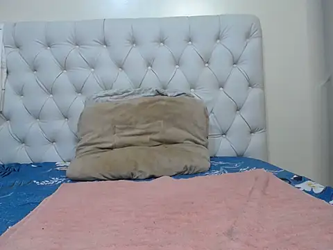 prettty_kemmy's Live XXX Chat