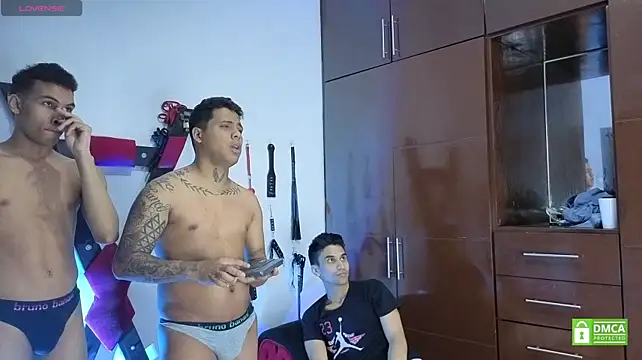 Chat +18 de EliteBoysLive ao vivo