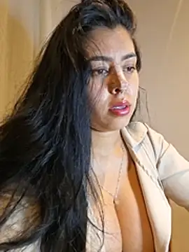 Luianna Adlı Modelin Canlı XXX Sohbeti