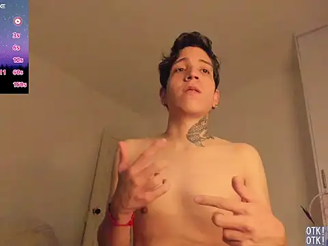 Michael_v77 Live XXX-chat
