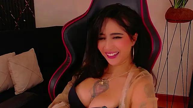 EmmyEvans1 Chat XXX in diretta