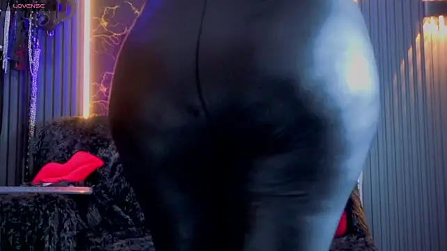 Chatroom XXX en direct de SharoonStone
