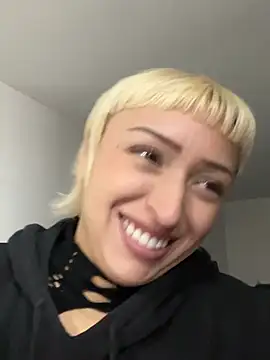 Melody__0n Webbikameraesitys