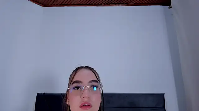 Chat +18 de jazlinn4 ao vivo