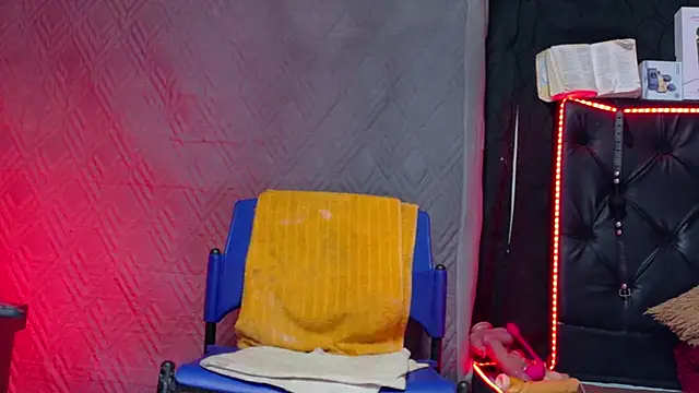 Katty_dirty31のライブXXXチャット