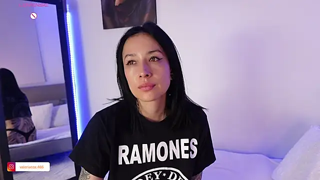 Vale_cortez's Live XXX Chat