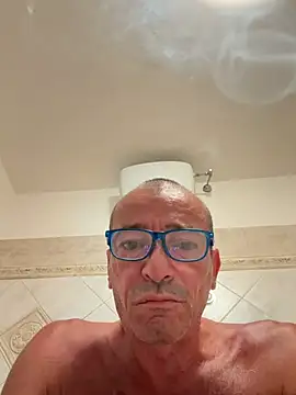 Chatroom XXX en direct de DEVILMAN66RM