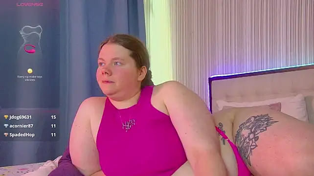 Chatroom XXX en direct de RubyValen
