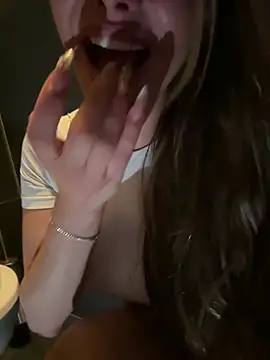 Chat XXX ao vivo de barbiehumpxxx