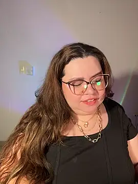 Just_caroline's Live XXX Chat