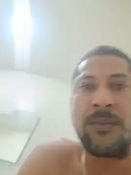 Arrombador20 – Live XXX-chat