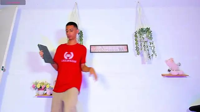 دردشة valentin_knox الجنسية المباشرة