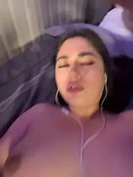 JosefaSweet Adlı Modelin Canlı XXX Sohbeti