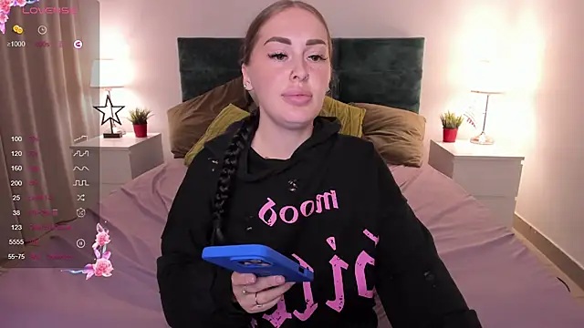 missAngellina Adlı Modelin Canlı XXX Sohbeti