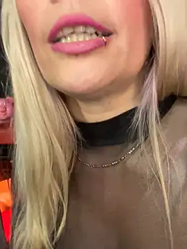 MistressAndre Chat XXX in diretta
