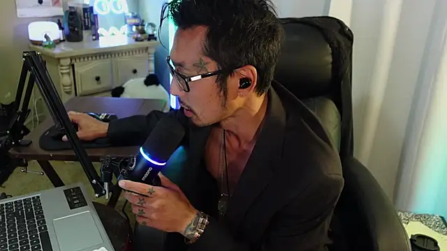 Ghost11_11 Chat XXX live