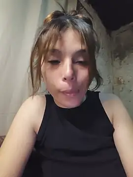 mariamac420 Adlı Modelin Canlı XXX Sohbeti