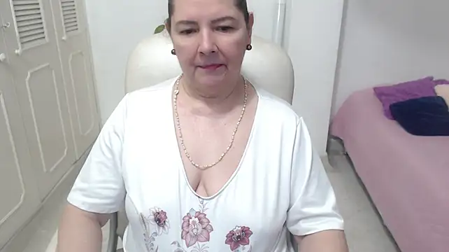 leonela_69 – Live XXX-chat