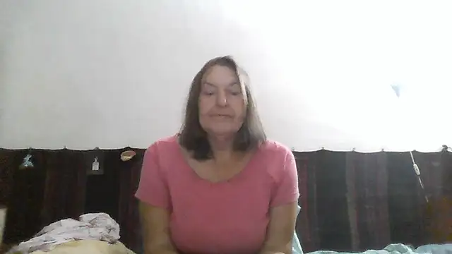 AnnaLive570 XXX чат на живо