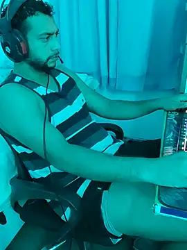 Chat +18 de lzinrj ao vivo