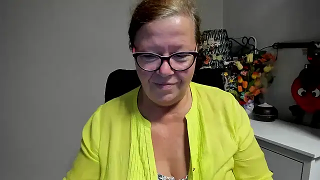Adelewildx: απευθείας συνομιλία ΧΧΧ
