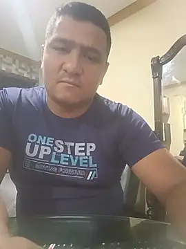 luis20212 élő XXX-chatje