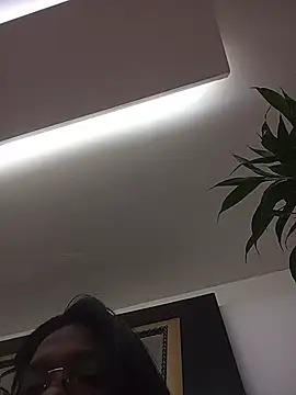 lia_mariana লাইভ XXX চ্যাট