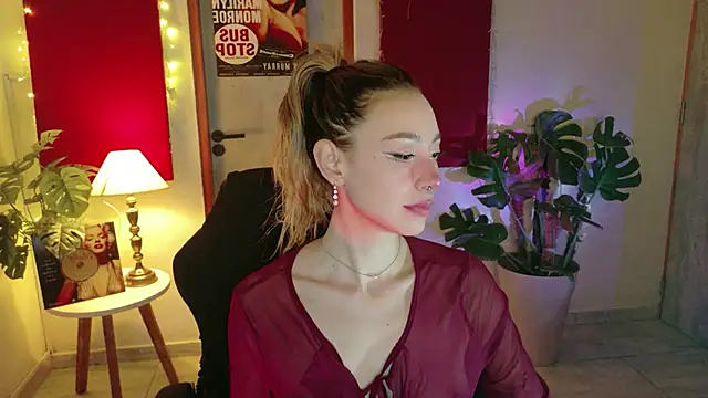 sakura_beauty: онлайн-секс-чат