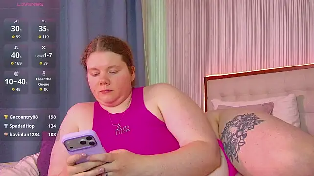 RubyValen's Live XXX Chat