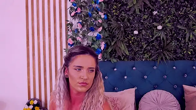 Chat XXX ao vivo de CherryMuse_
