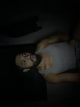 chamelit00's Live XXX Chat