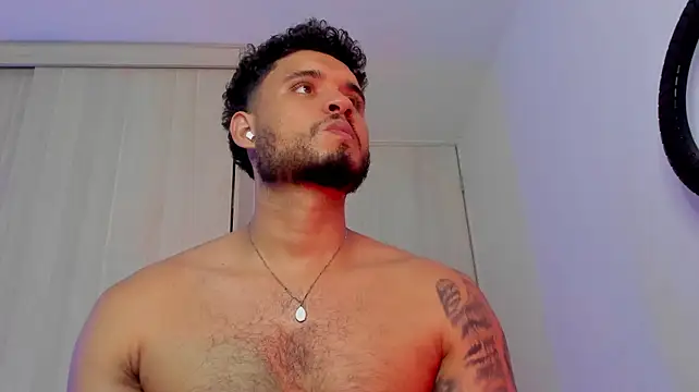 AUSTINN_TORRES 라이브 XXX 채팅