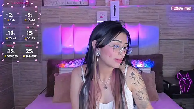 Chatroom XXX en direct de mia_devine_