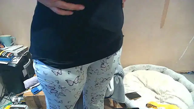Janie-Busty-Milf live XXX chat