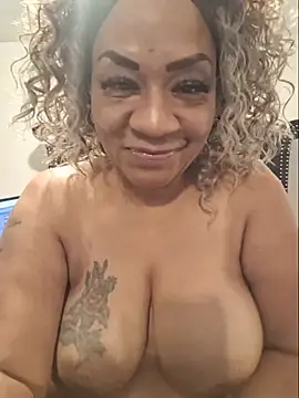 Big_Booty_Bonnie's Live XXX Chat