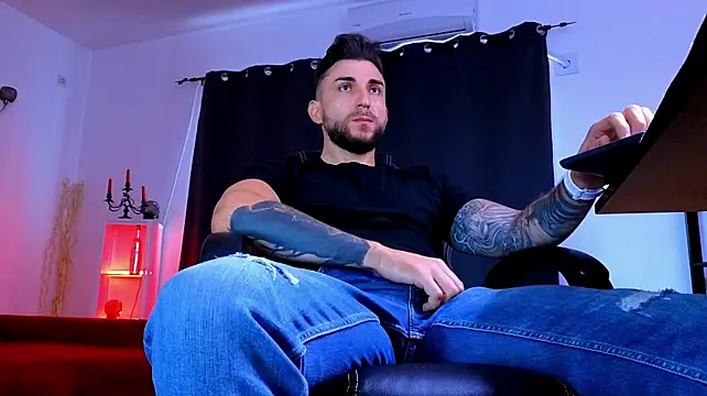 MightyAaron66 Chat XXX live