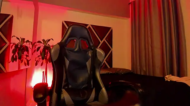 Онлайн чат XXX Axel_Royce