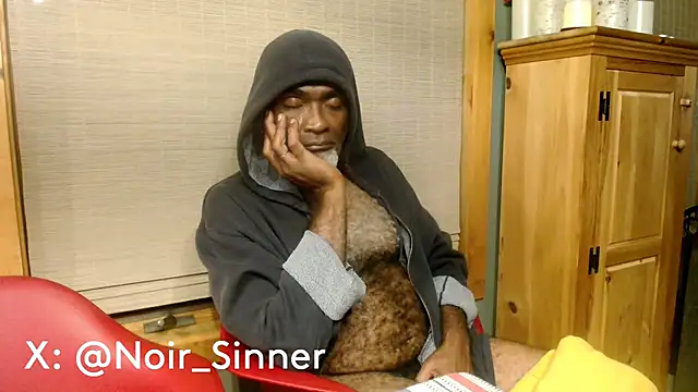צ'אט XXX בשידור חי של sinnernoir